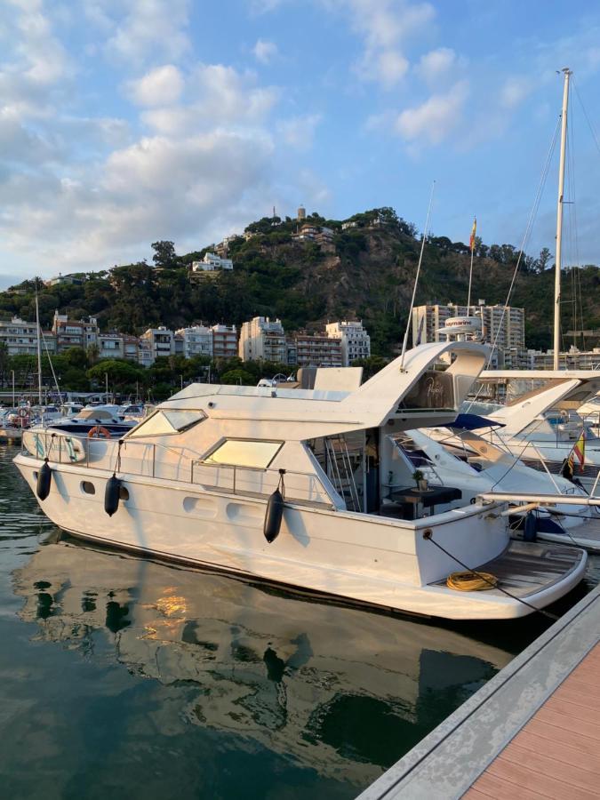 Barco Muy Romantico Con Parking! Sant Adria de Besos Exterior foto